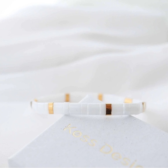 Koss Design Snow Beaded Bracelet - Picture 2 of 2